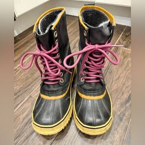 Women’s Sorel Premium Snow Waterproof Canvas Winter Boots  size 6